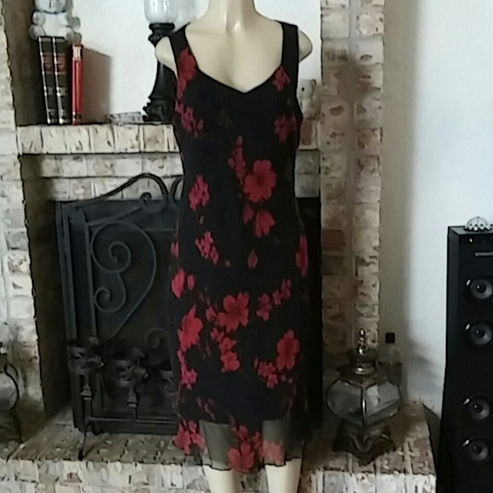 MEGHAN MATTHEWS Party Dress